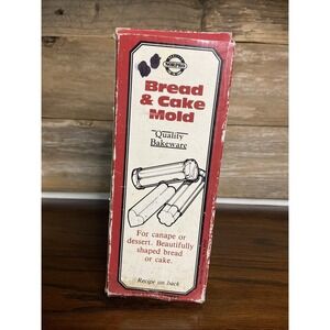 Norpro Flower Bread and Cake Mold 3653 Vintage Canape Bakeware with Caps